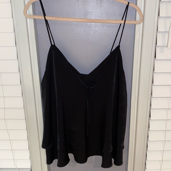 Women’s Rowen Black Flowy Tank Top Medium - Picture 6 of 8